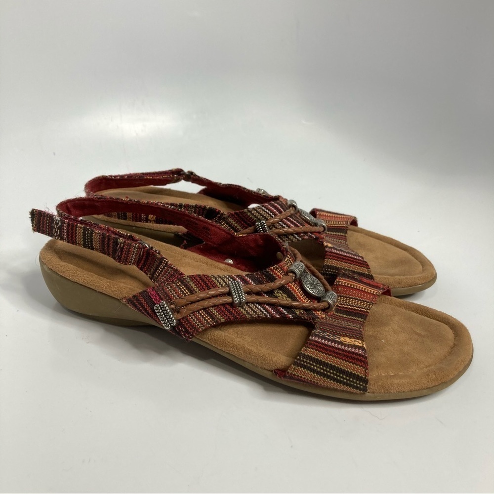 Minnetonka sandals woven size 8